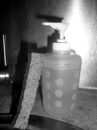 flacon pompe cuisine éponge