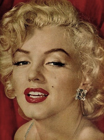 marilyn-monroe-399194_960_720.jpg