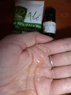 Mélange huile son de riz et aloe vera.JPG
