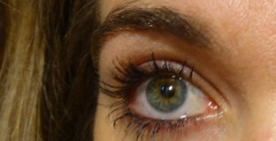 mascara bleu océan benecos.JPG